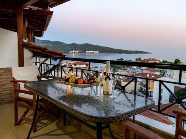 Anna Maria Views Apartment Neos Marmaras Bagian luar foto