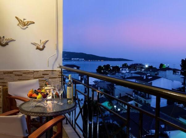 Anna Maria Views Apartment Neos Marmaras Bagian luar foto