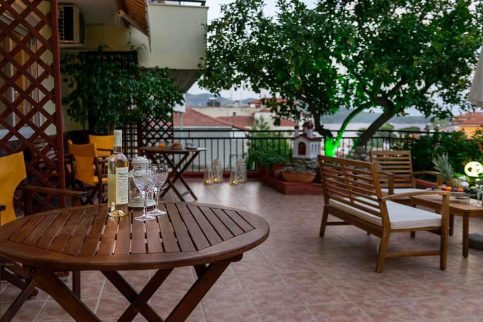 Anna Maria Views Apartment Neos Marmaras Bagian luar foto