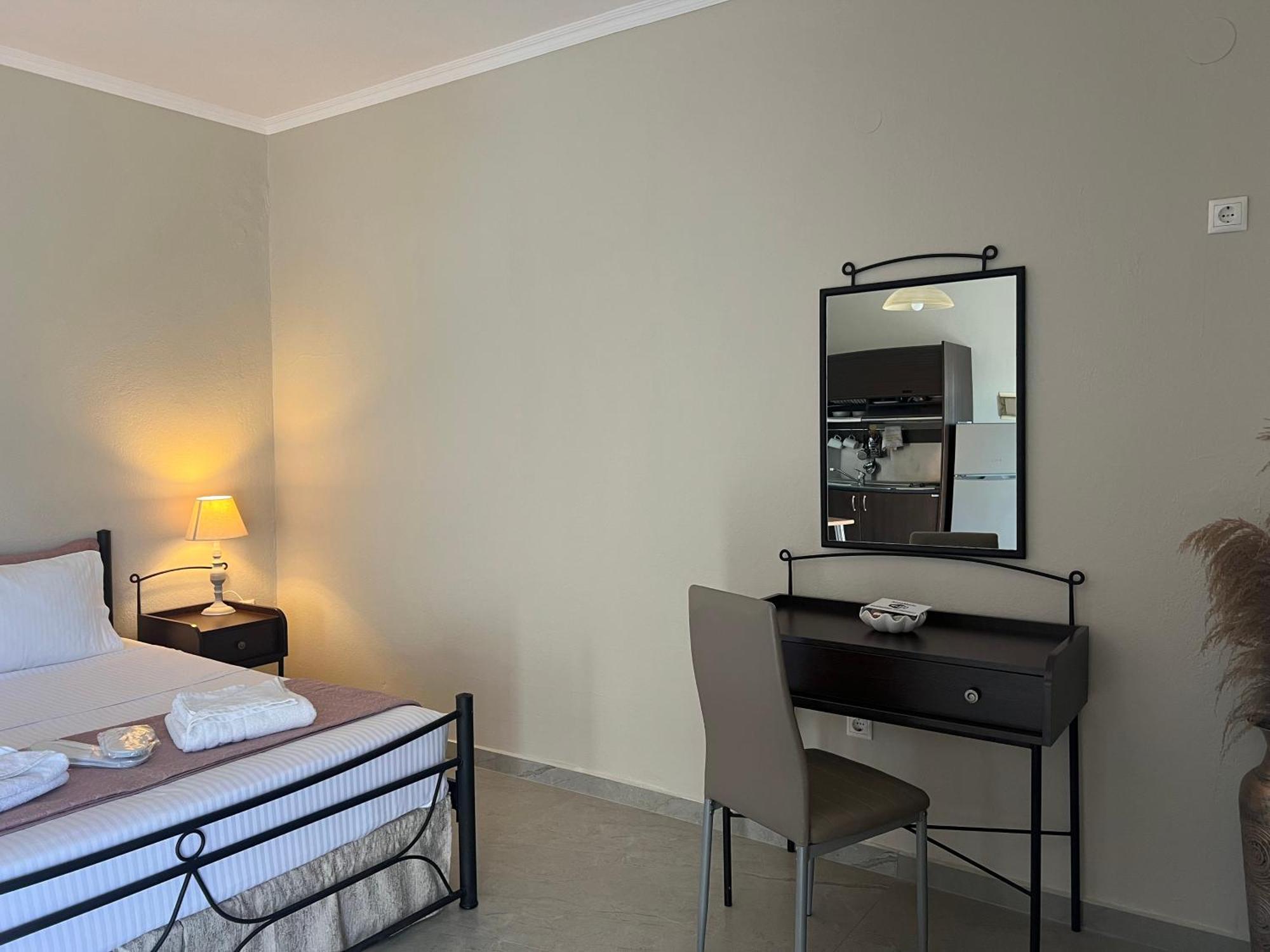 Anna Maria Views Apartment Neos Marmaras Bagian luar foto